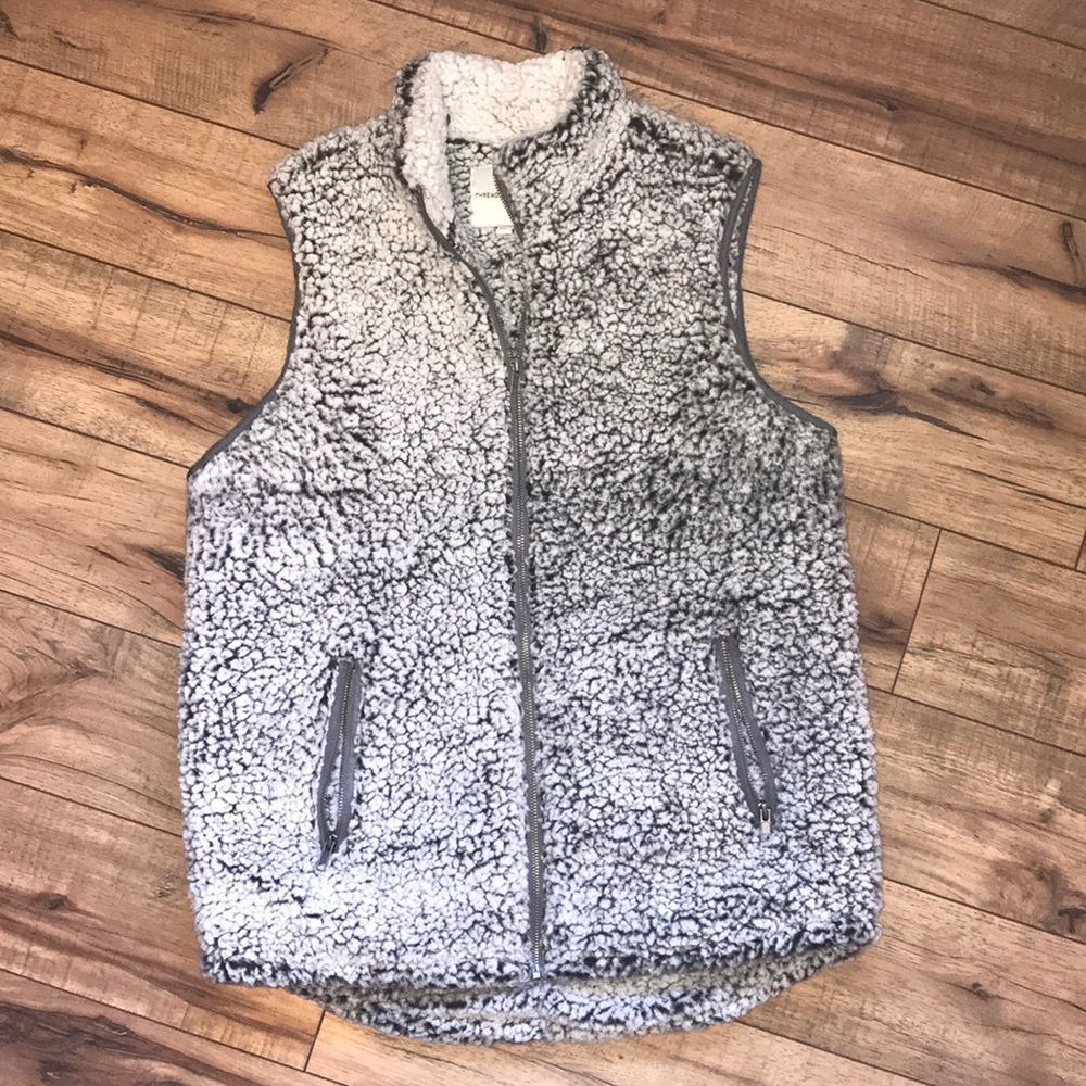 Thread & Supply Sherpa vest